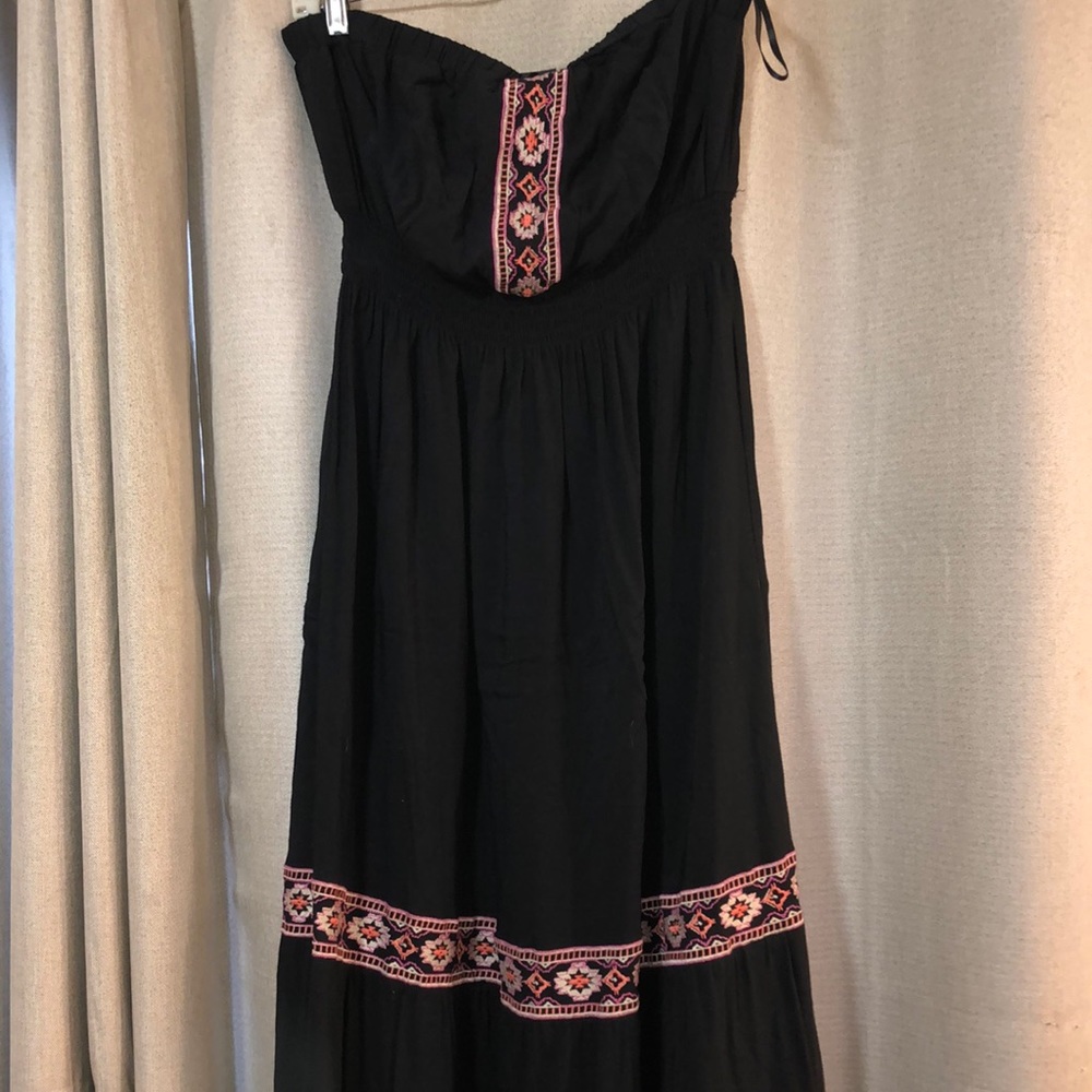 COPY - Beautiful Torrid Maxi Dress. Torrid size 2 approximately 18-20